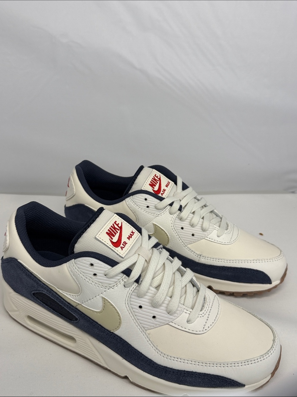 Nike Air Max 90 Men's Cream, Navy & White Retro Sneakers rare